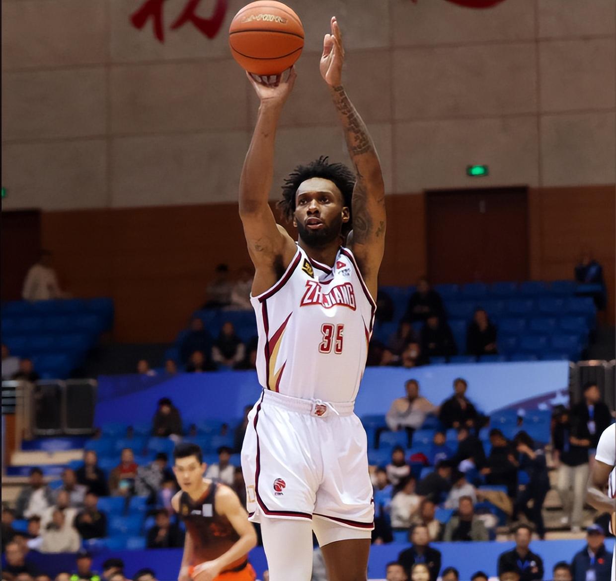 bob官方网站-摊牌了，前浙江外援巴斯，加盟辽宁男篮，亨特离队，上海留下弗格