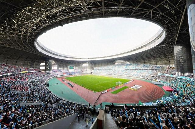 bob官网-21635人的心跳，与湖州队同频——“吴越杯”湖州主场首战侧记|杭州|浙江省城市足球联赛|球迷|看台|折页_新浪体育_新浪新闻